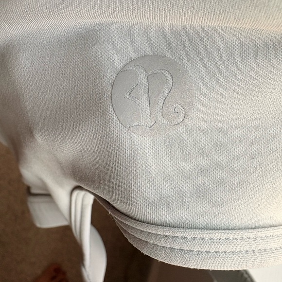Lululemon Athletica Light Gray Sports Bra - Picture 3 of 6